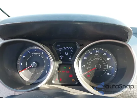 2013 Hyundai Elantra Gls z USA, uszkodzony, nr VIN KMHDH4AE7DU667945